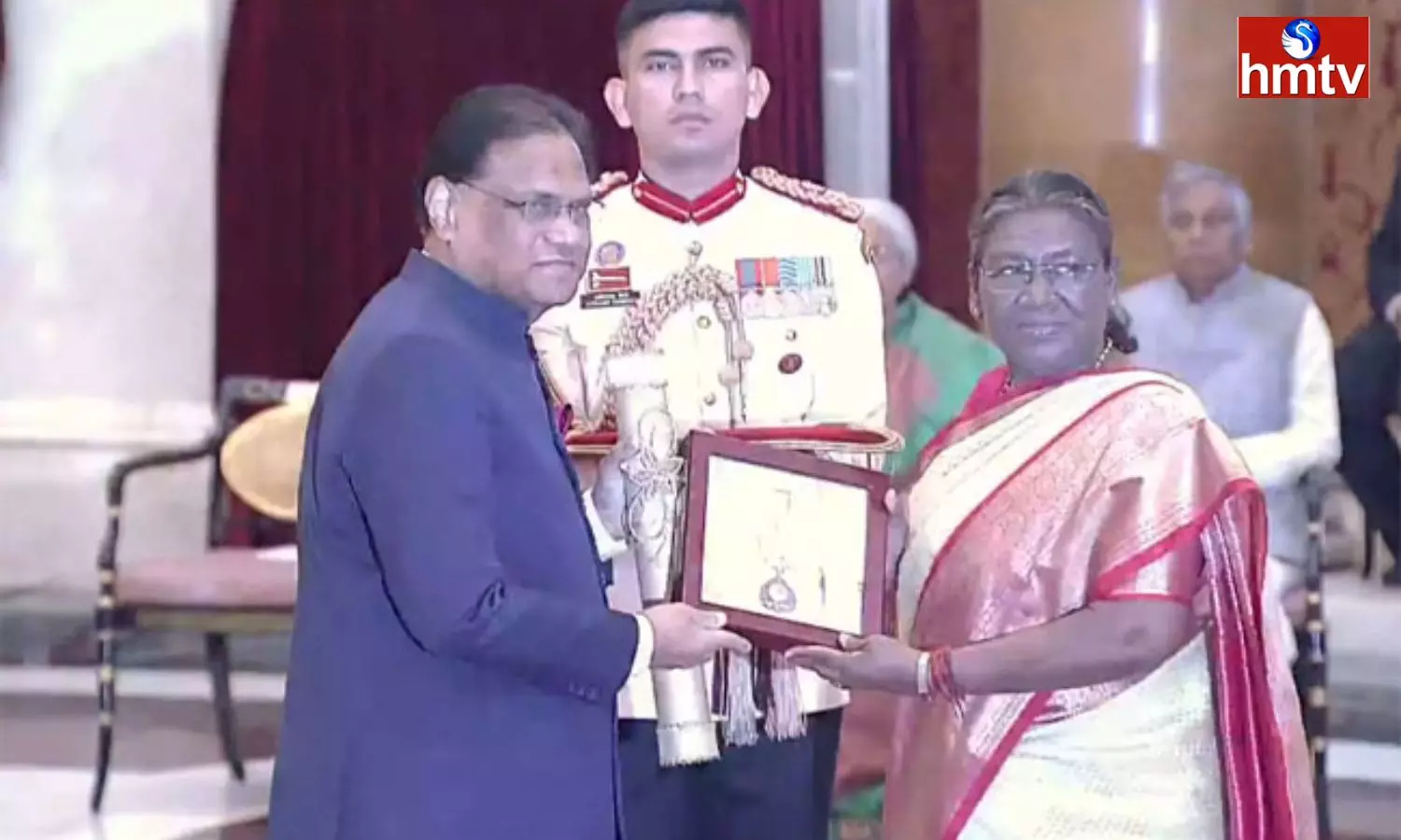 President Droupadi Murmu Presents Bharat Ratna Awards