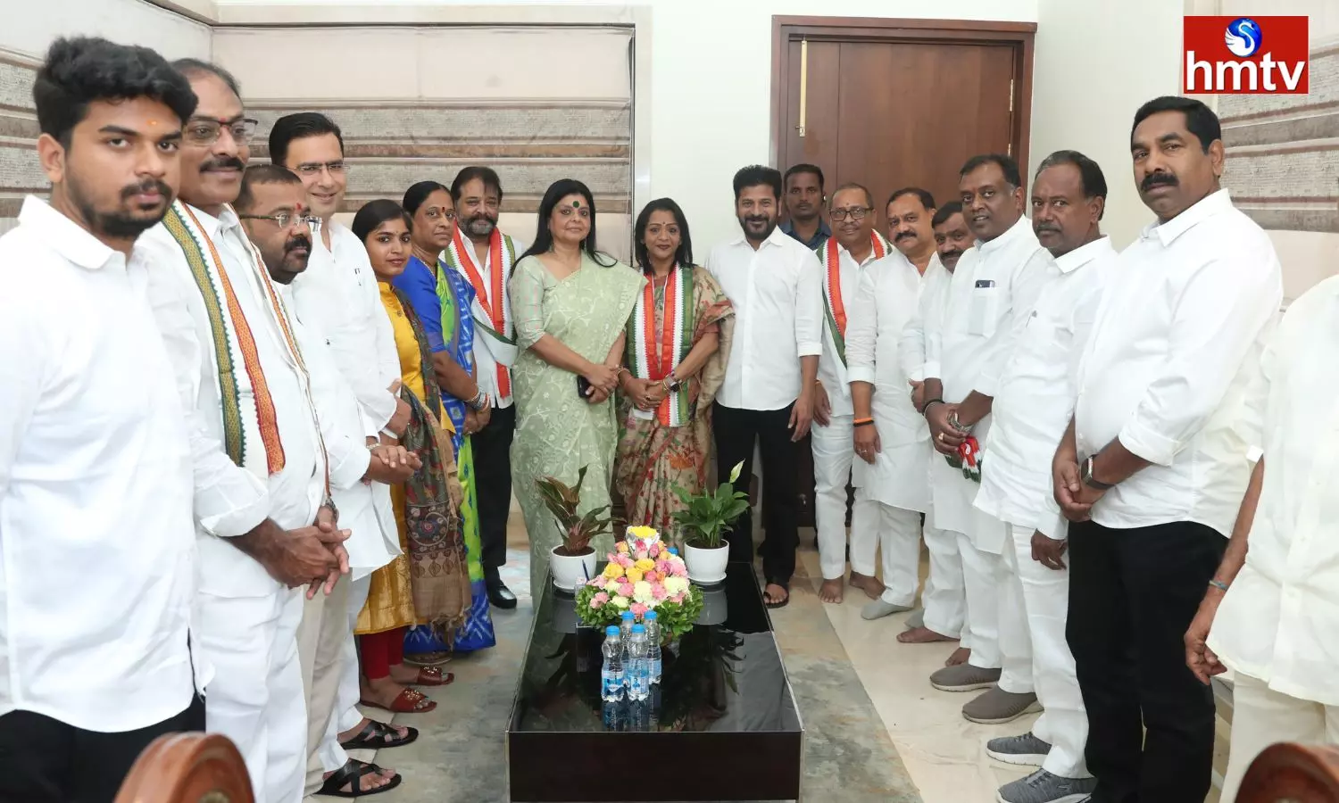 GHMC Mayor Gadwal Vijayalakshmi joined Congress