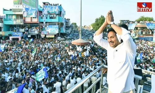 CM Jagan bus Yatra to Kurnool and Anantapur