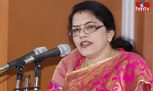 Former Union Minister Killi Kruparani Resigns For YCP