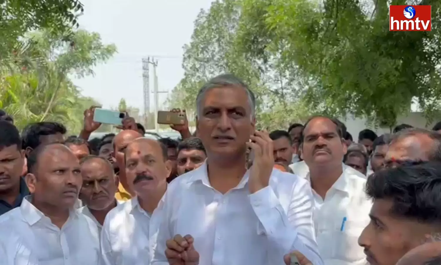 Harish Rao visited the family members of Sangareddy deceased