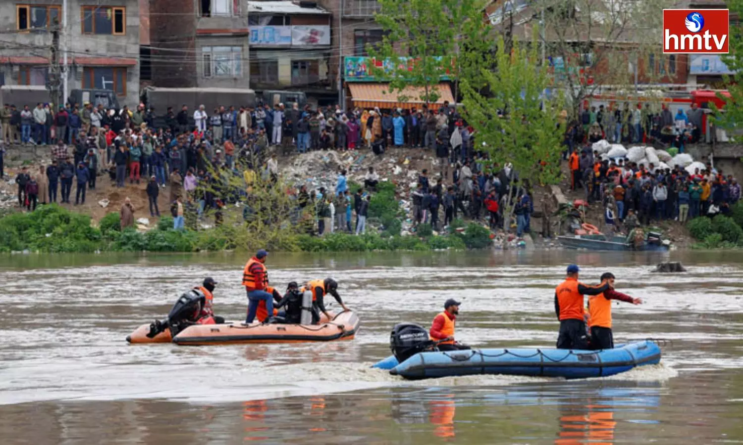 Rescue operation in the Jhelum River in Srinagar