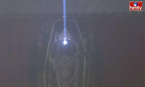 Surya Tilak illuminates Ram Lalla forehead in Ayodhya temple on Ram Navami