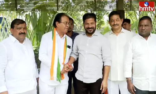 Former MP Ravinder Naik Joined Congress Party Former MP Ravinder Naik Joined Congress Party