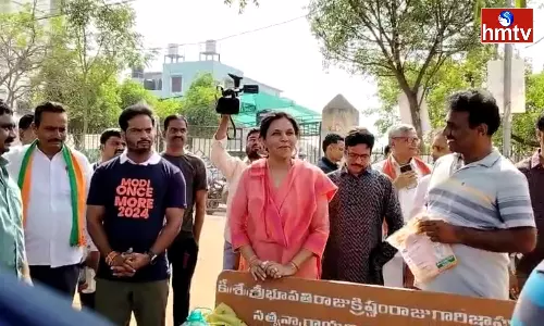 Konda Sangeetha Reddy Campaign in Serilingampally