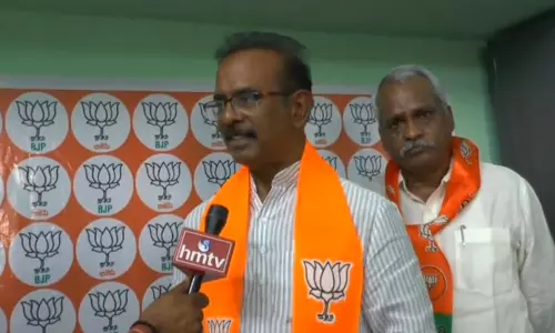 Bhuvanagiri BJP MP Candidate Boora Narsaiah Goud Comments BRS And Congress