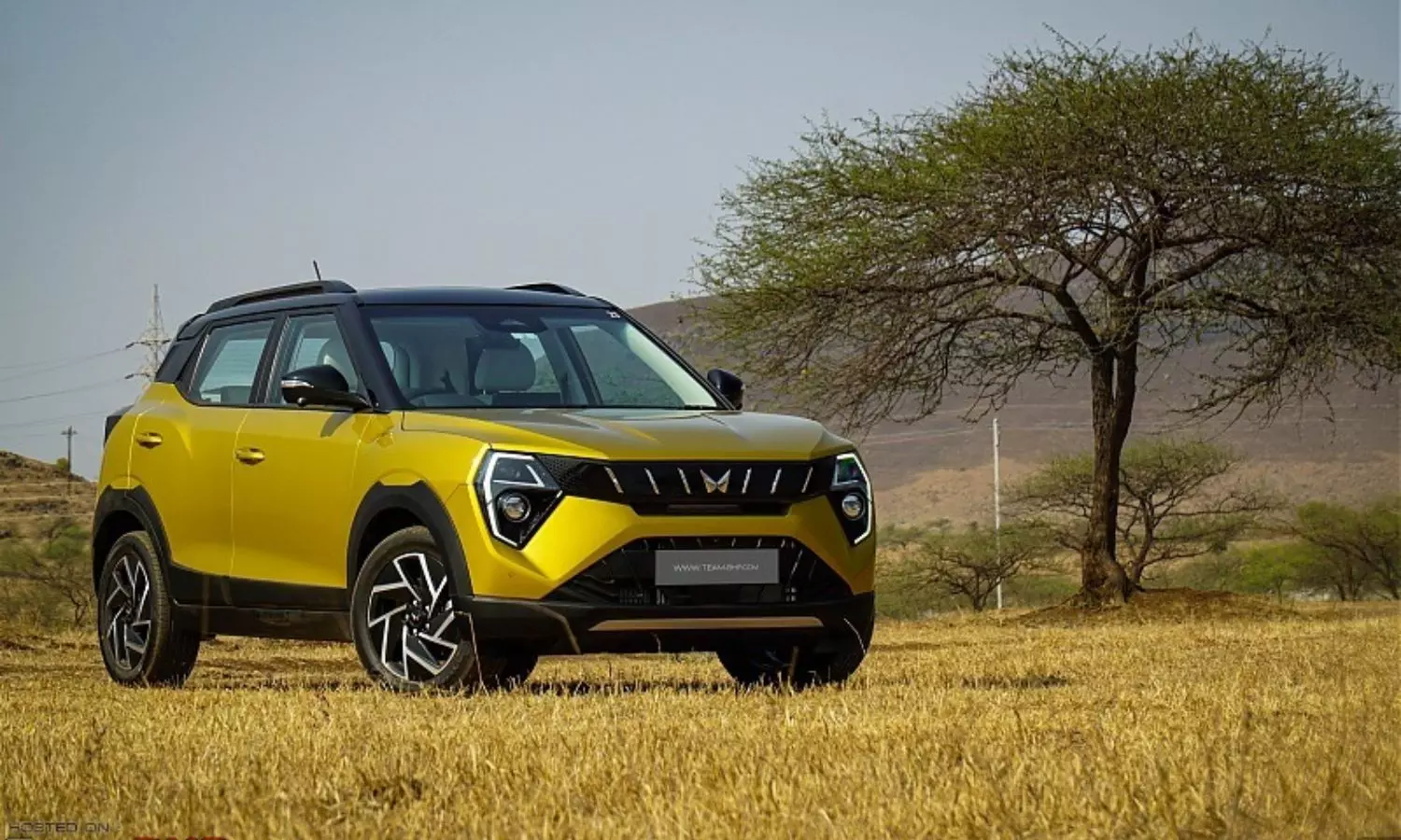 Mahindra XUV 3xo Petrol Automatic Car Check Price And Features In India