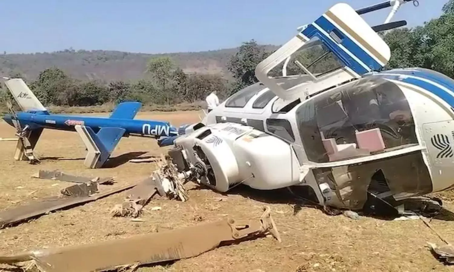 Helicopter Crashed In Maharashtra