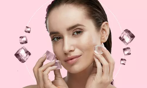 Has Your Face Become Oily After Being In The Sun If You Use An Ice Cube Like This It Can Bring A Shiny Glow Has Your Face Become Oily After Being In The Sun If You Use An Ice Cube Like This It Can Bring A Shiny Glow