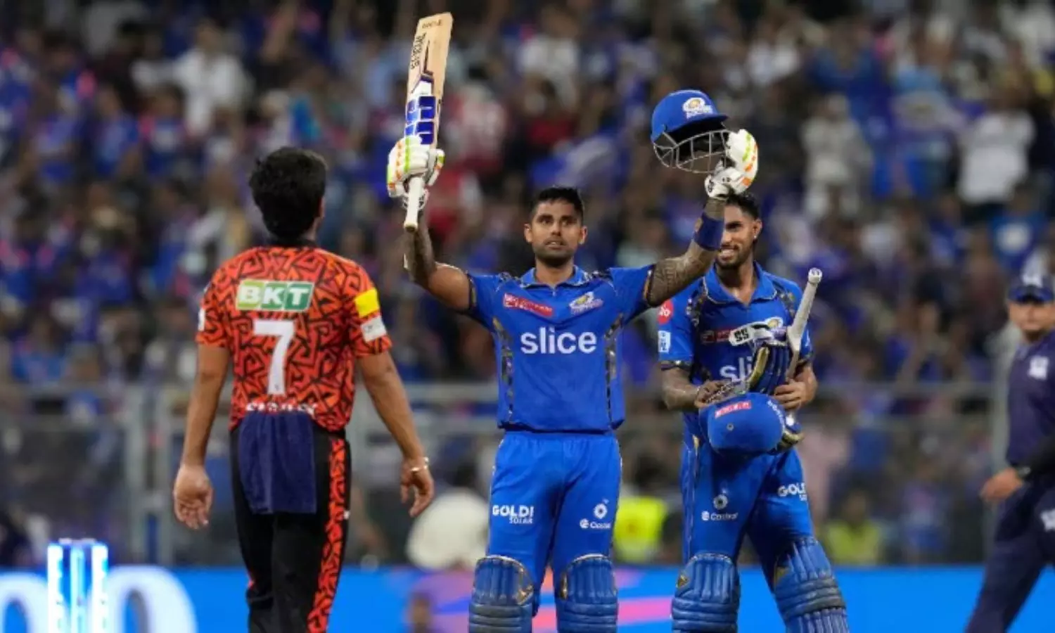 Mumbai Indians win by 7 wickets against Sunrisers