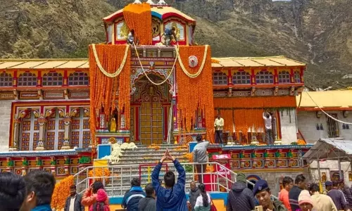 Badrinath temple to open Today Badrinath temple to open Today