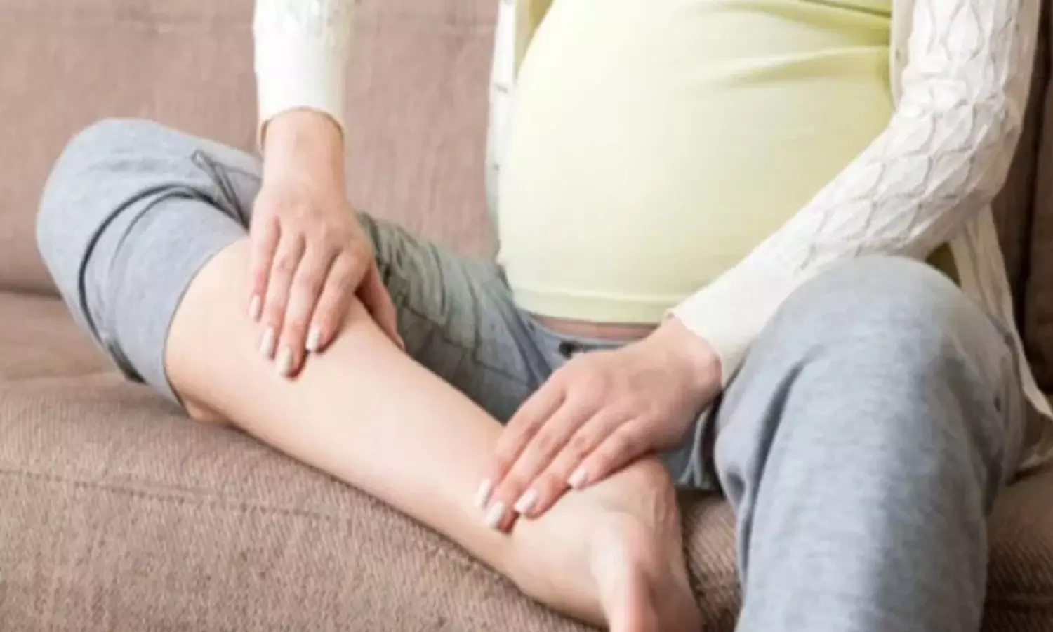 Why do legs and arms get swollen during pregnancy know the reasons