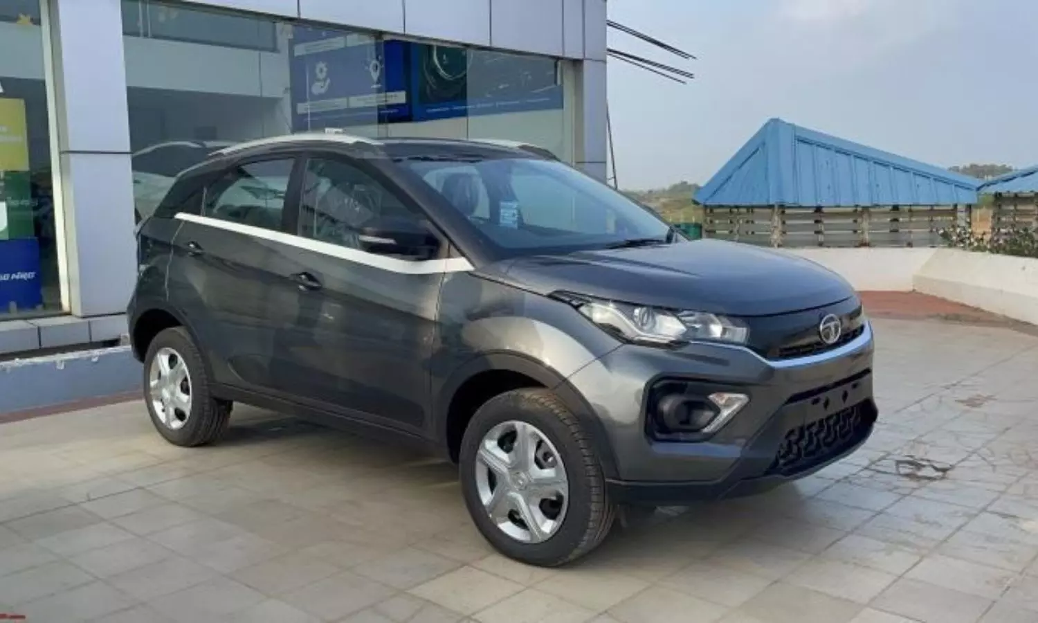 Tata Nexon Cheaper Variant Launched In India Check Price And Features