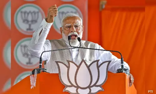 Modi Lashed Out SP And Congress Party Modi Lashed Out SP And Congress Party