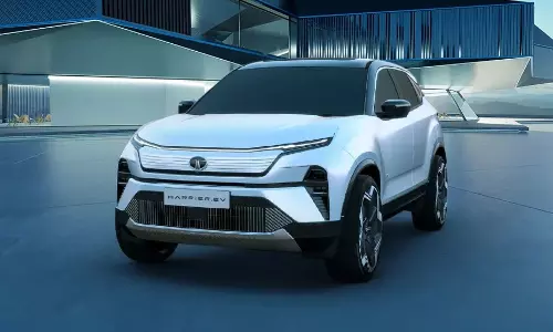 Tata Harrier Petrol and EV May Launched This Year check price and features Tata Harrier Petrol and EV May Launched This Year check price and features