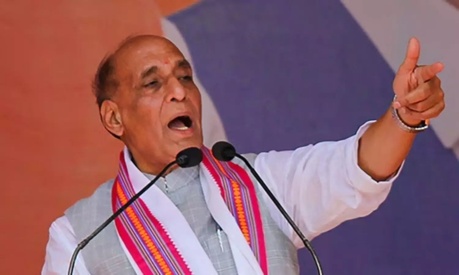 Failure of Congress To Eradicate Poverty Says Rajnath Singh Failure of Congress To Eradicate Poverty Says Rajnath Singh