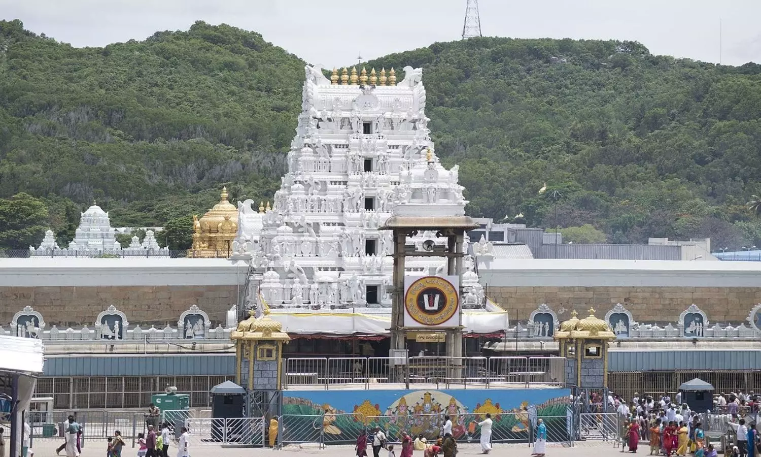 Continual Rush Of Devotees In Tirumala