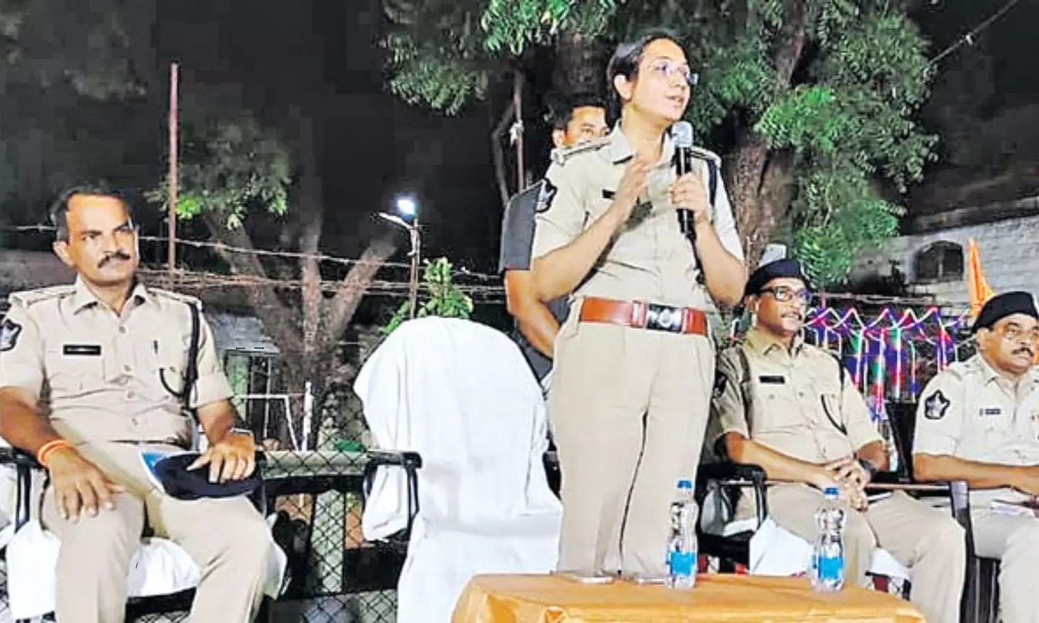 SP Mallika Garg Warning to Political Leaders