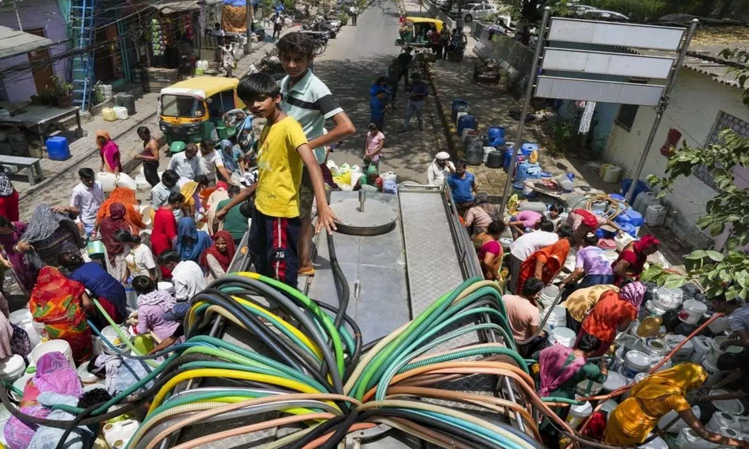 Rs 2,000 Fine for Wasting Water in Delhi