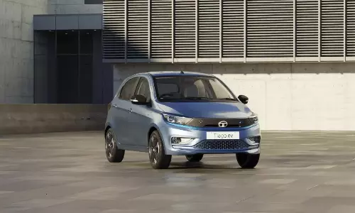 Tata Tiago EV Car Under 8 Lakh Rupees Check Features
