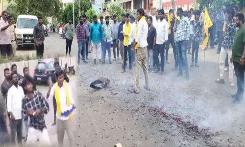 Tension at former MLA Kodali Nani house