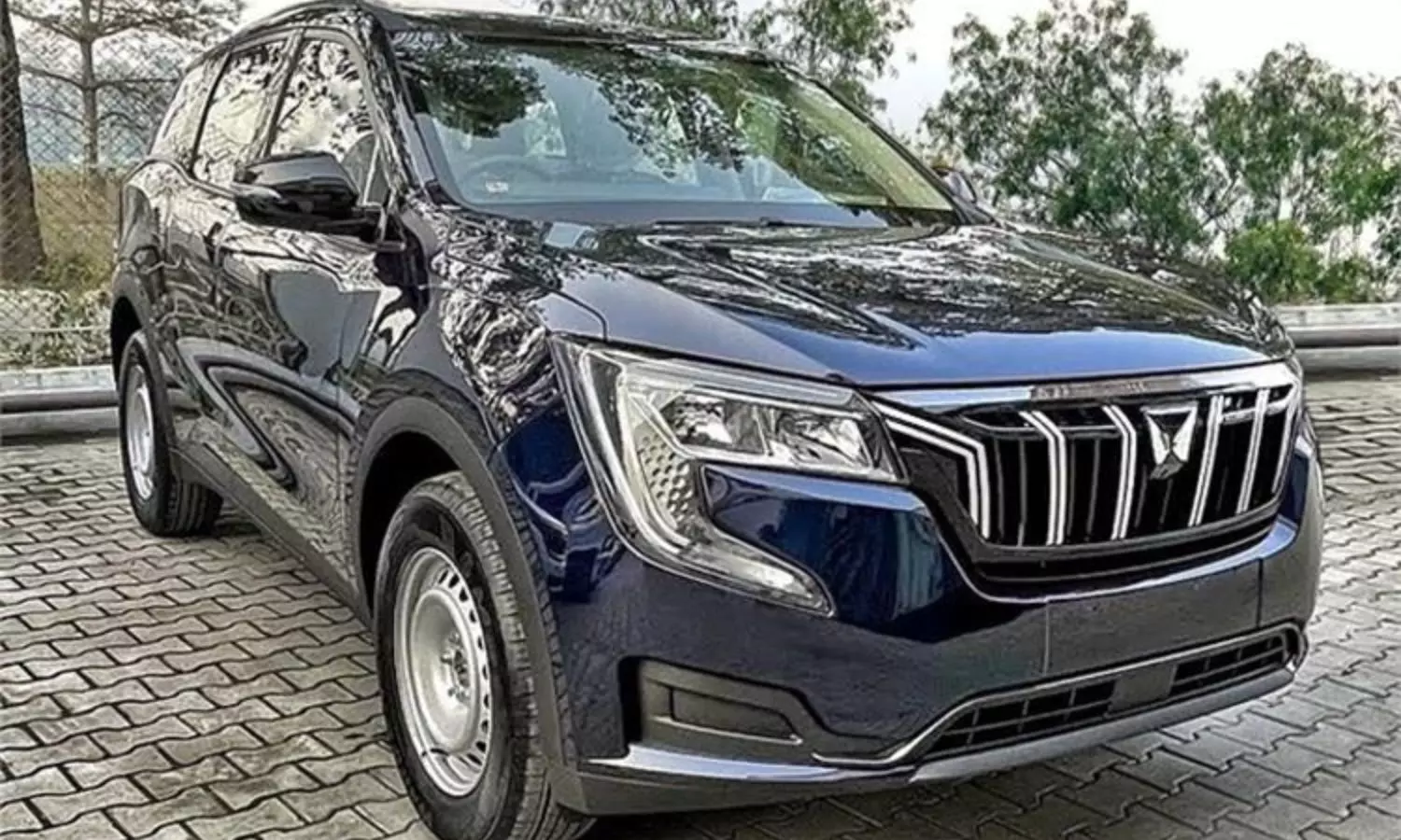 Mahindra XUV 700 MX Variant May Get An Automatic Gearbox