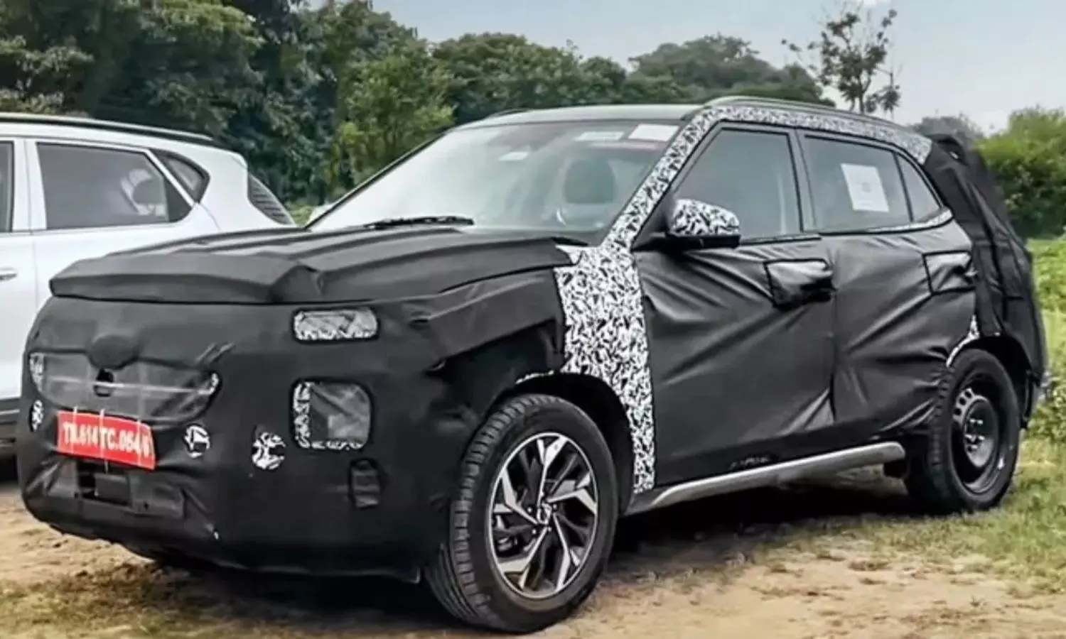 Hyundai Creta Ev Spotted in Testing May Launched in 2024