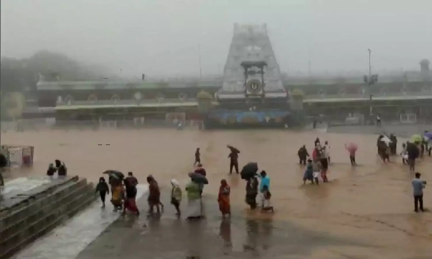 Heavy rain on Tirumala Hill