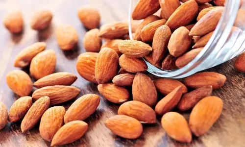 These are the side effects with eating almonds without soaking in water These are the side effects with eating almonds without soaking in water