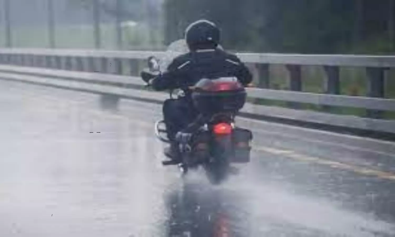 follow these tips during monsoon for smooth driving