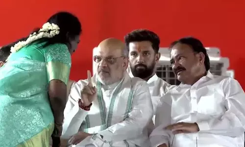 Amit Shah Class to Tamilisai Soundararajan At Chandra Babu Oath Ceremony Amit Shah Class to Tamilisai Soundararajan At Chandra Babu Oath Ceremony