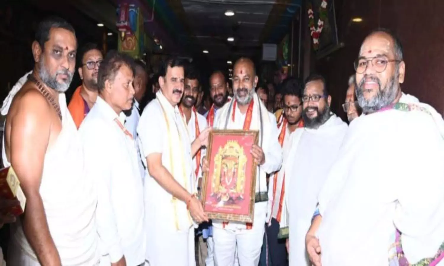 Bandi Sanjay visited Vijayawada Kanakadurgamma Temple