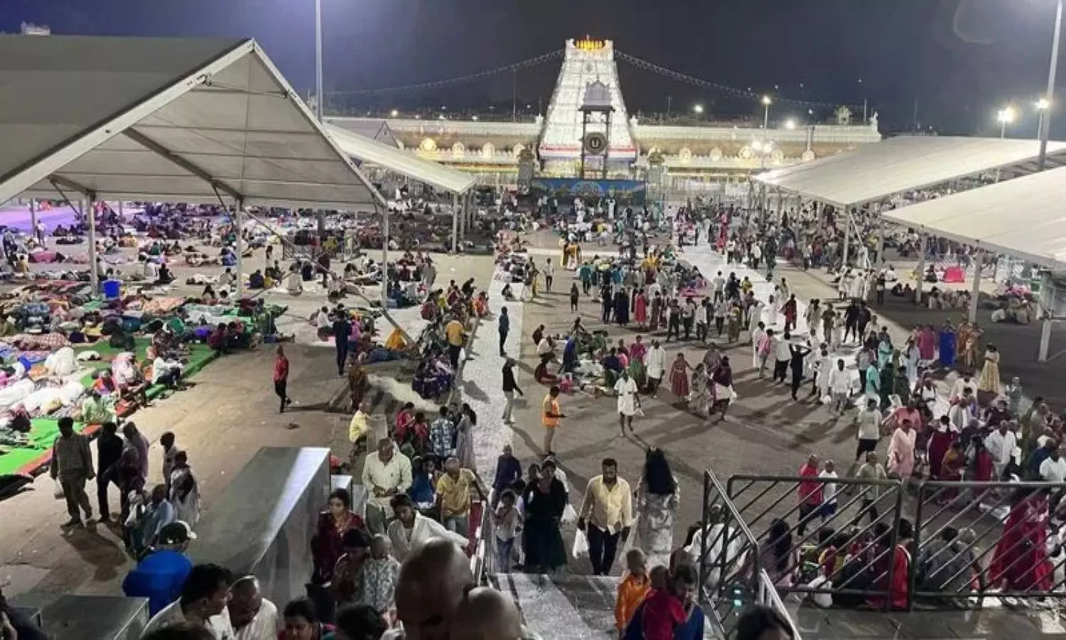 Huge Devotees Rush At Sri Venkateswara Temple In Tirumala