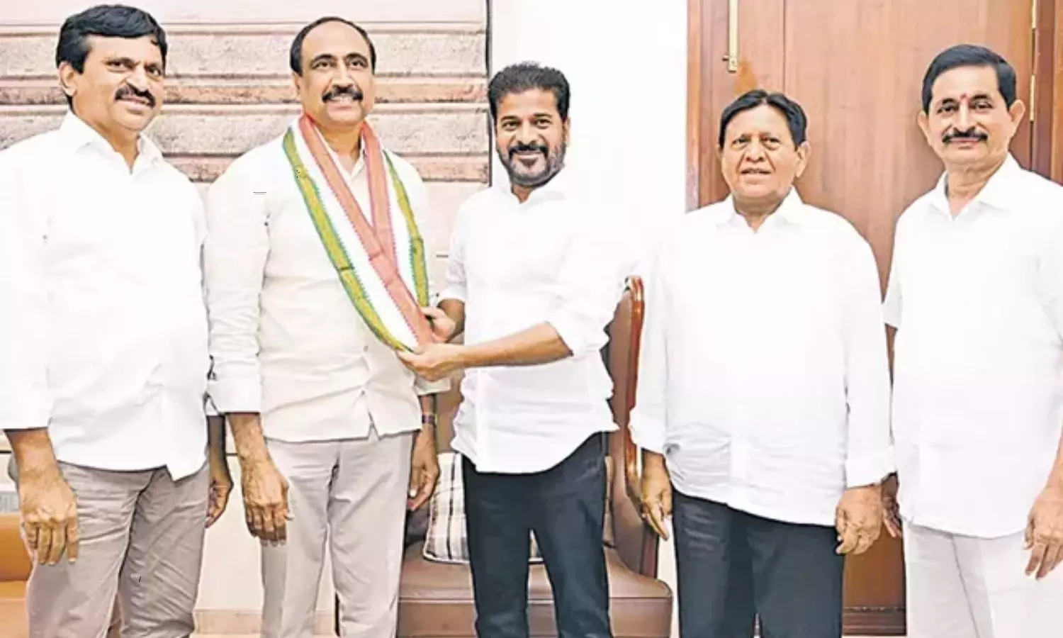 Jagtial BRS MLA Sanjay Kumar Joins Congress