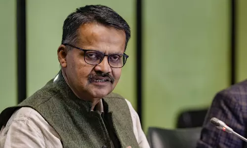 Pro tem Speaker: లోకసభ ప్రొటెం స్పీకర్ భర్తృహరి మహతాబ్ ఎంపికపై వివాదం ఏంటి..? Pro tem Speaker: లోకసభ ప్రొటెం స్పీకర్ భర్తృహరి మహతాబ్ ఎంపికపై వివాదం ఏంటి..?