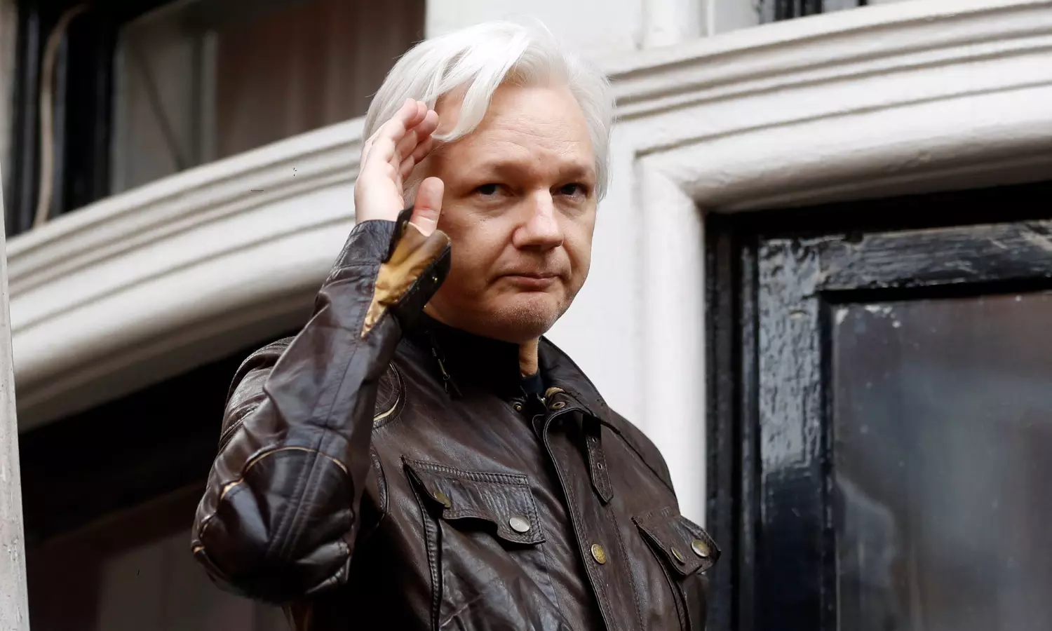 Which Crime did Julian Assange Confess to What is the Deal With America
