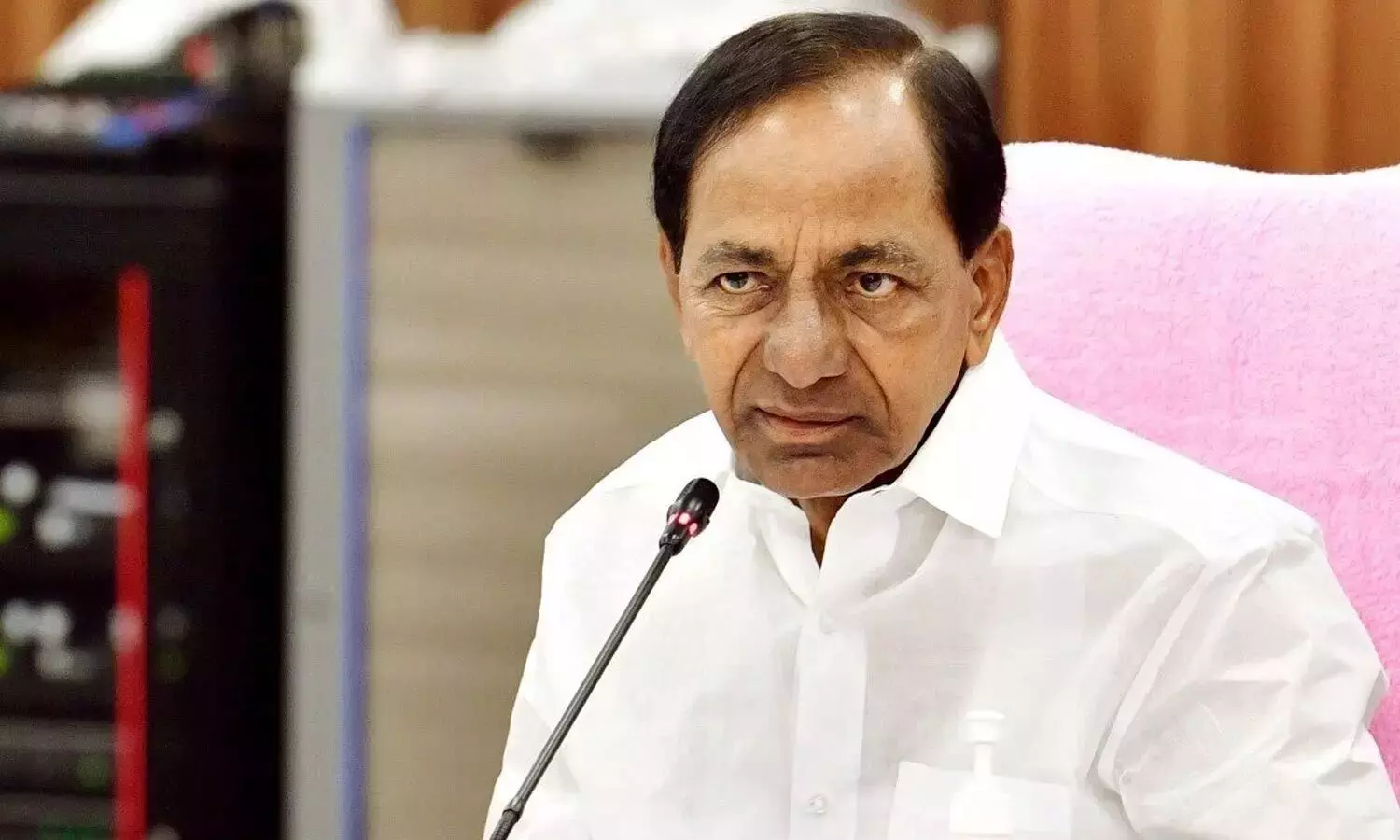 Former CM KCR approached High Court against Telangana Electricity Commission