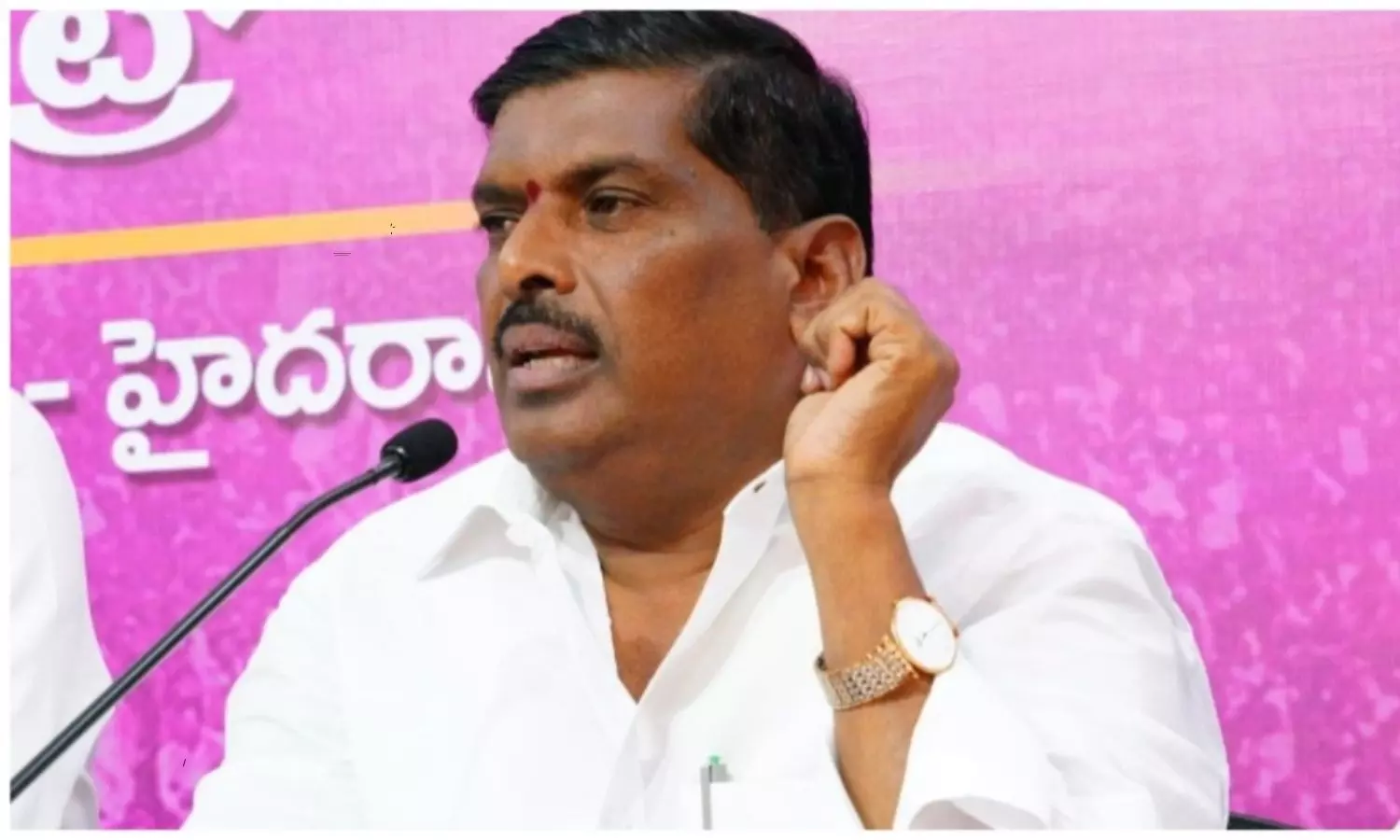 BRS MLA Gudem Mahipal Reddy To Join BJP