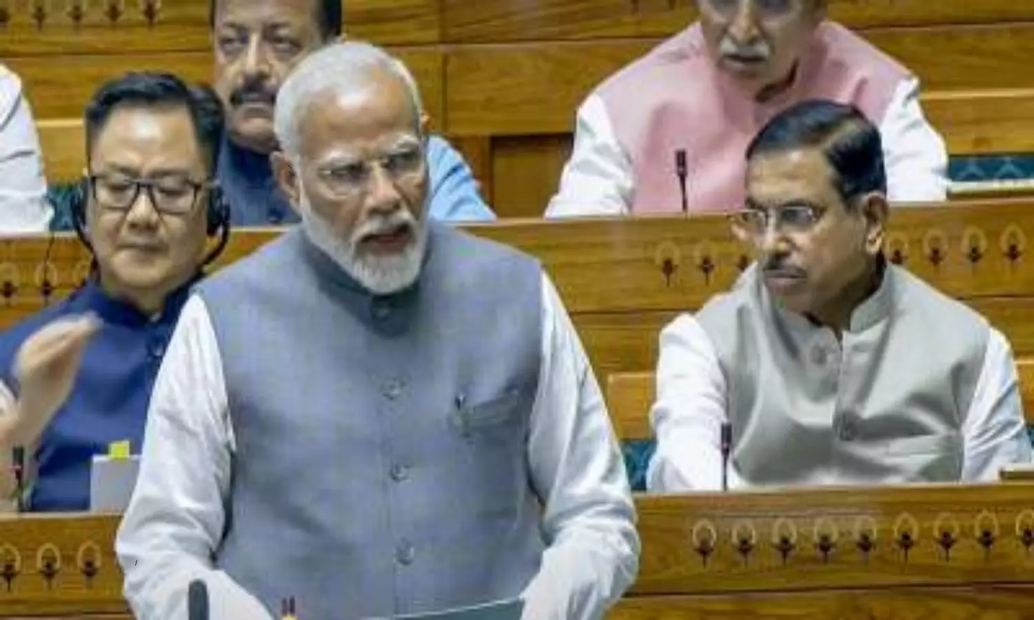 Modi introduced ministers to Lok Sabha MPs