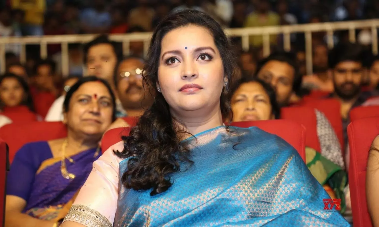 Actress renu desai sensational comments about trolling her on social media