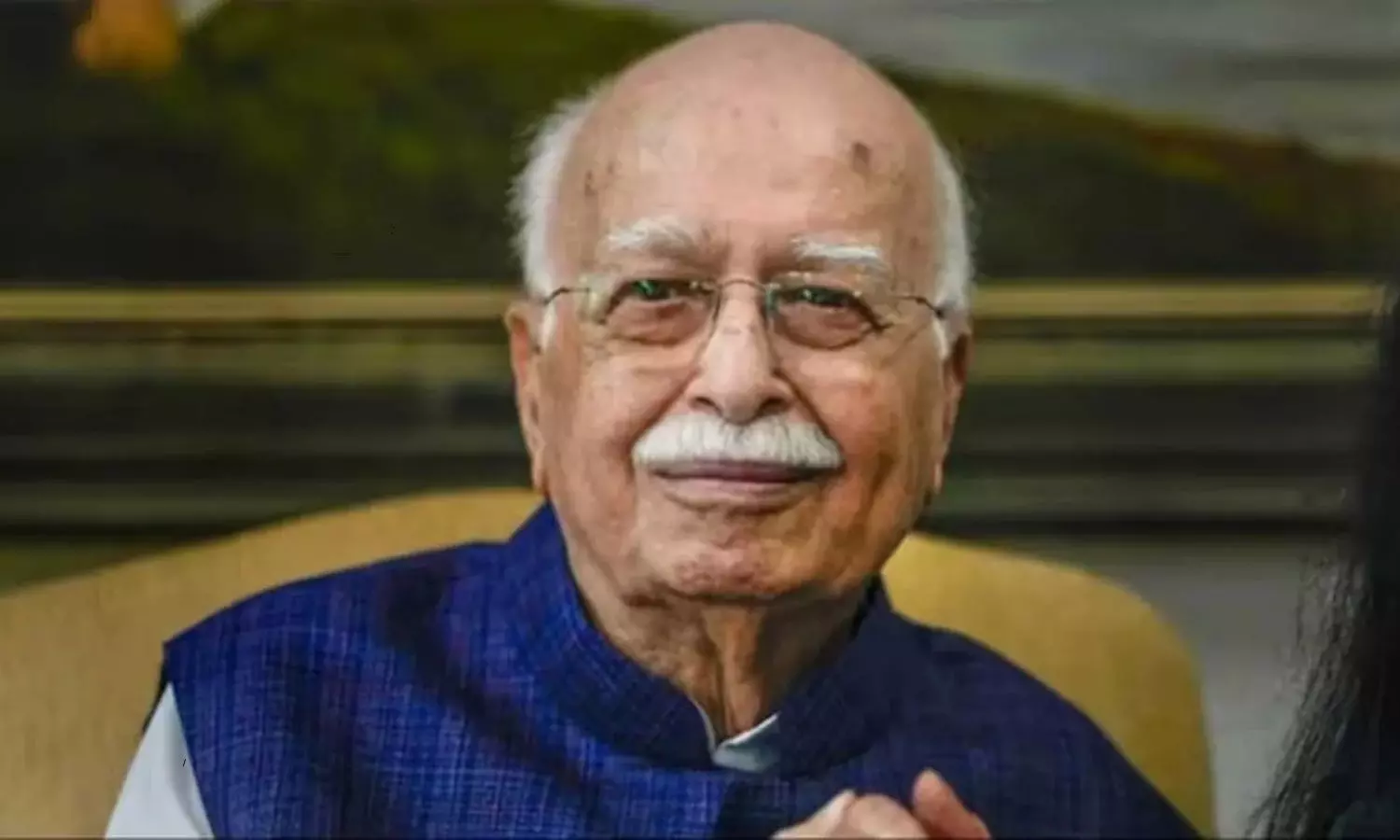 Advani discharged from Delhi AIIMS