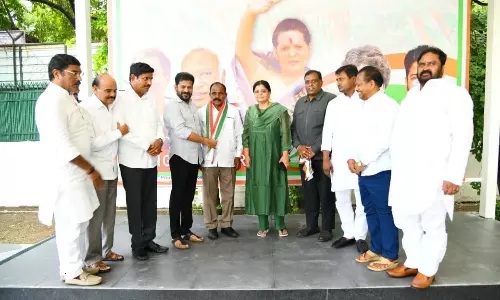 BRS MLA Kale Yadaiah Joined Congress BRS MLA Kale Yadaiah Joined Congress