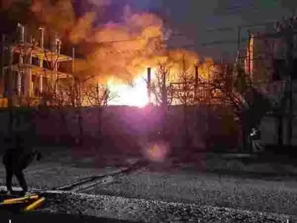 షాద్ నగర్ లో గ్లాస్ ఫ్యాక్టరీలో పేలుడు:ఆరుగురు మృతి షాద్ నగర్ లో గ్లాస్ ఫ్యాక్టరీలో పేలుడు:ఆరుగురు మృతి