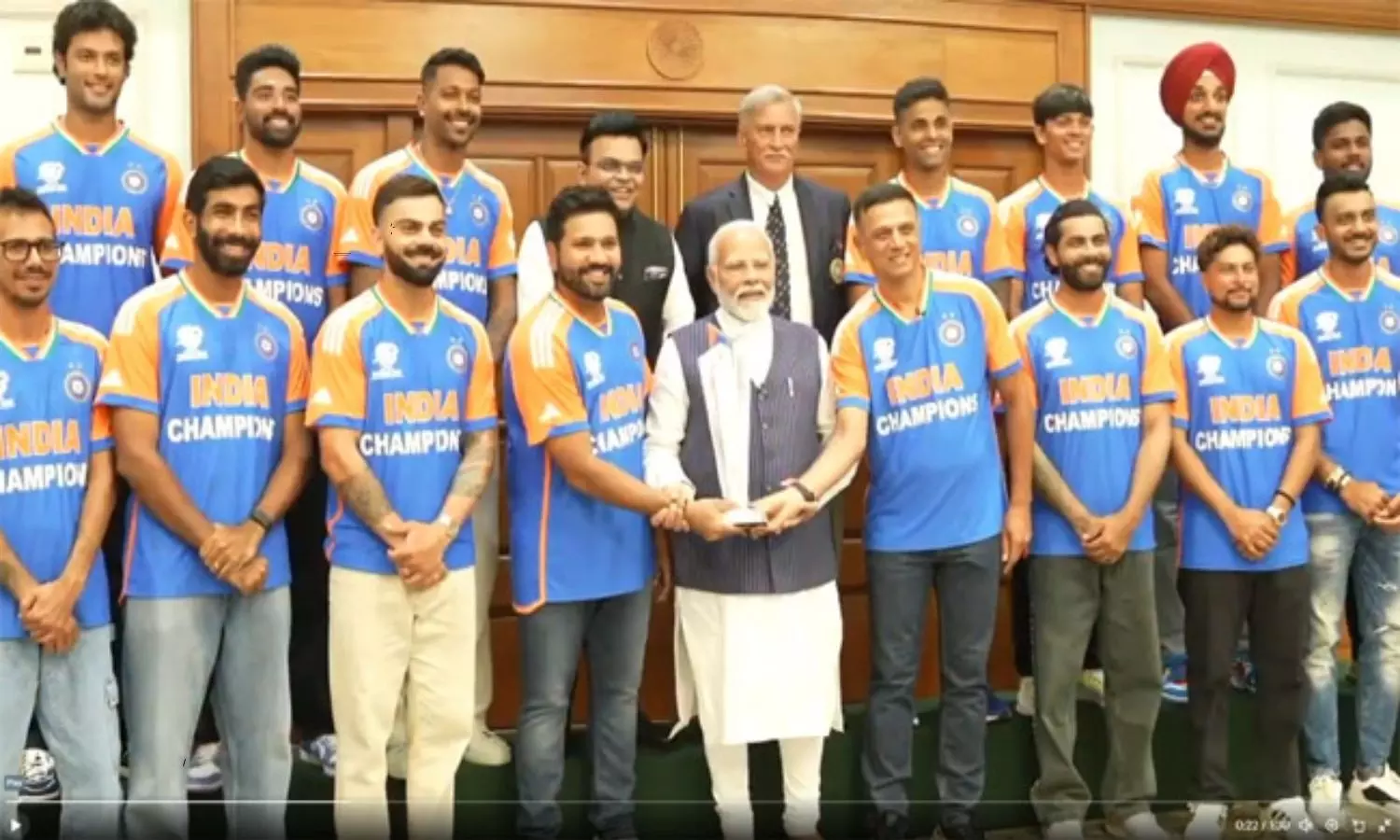 Indian Cricket Team Meets PM Modi at his Residence