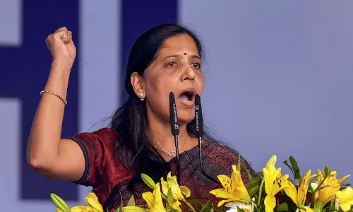 Kejriwal arrest is part of a political conspiracy Says Sunita Kejriwal Kejriwal arrest is part of a political conspiracy Says Sunita Kejriwal