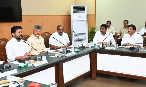 The meeting of the CMs of Telugu states concluded at Praja Bhavan