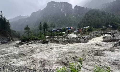 Nepal Landslide Today : నదిలోకి దూసుకెళ్లిన 2 బస్సులు..63 మంది ప్రయాణికులు గల్లంతు Nepal Landslide Today : నదిలోకి దూసుకెళ్లిన 2 బస్సులు..63 మంది ప్రయాణికులు గల్లంతు