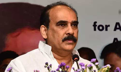 Balineni Srinivasa Reddy: వైసీపీని వీడే ఆలోచనలో మాజీ మంత్రి బాలినేని శ్రీనివాసరెడ్డి Balineni Srinivasa Reddy: వైసీపీని వీడే ఆలోచనలో మాజీ మంత్రి బాలినేని శ్రీనివాసరెడ్డి