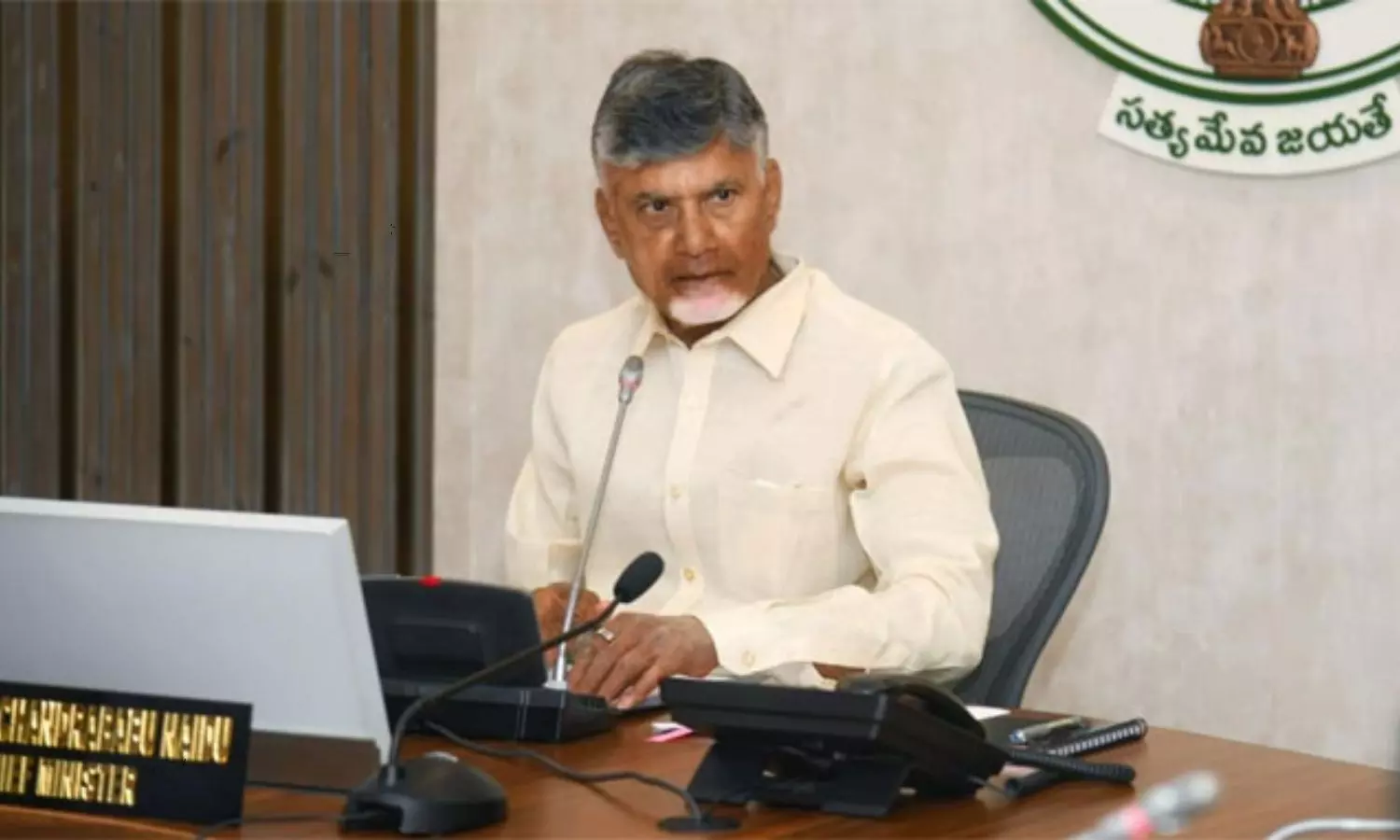 CM Chandrababu meeting with the ministers after the cabinet meeting