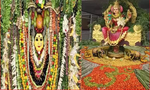 On the 3rd day, Durgamma Shakambari appeared as Devi in Indrakeeladri On the 3rd day, Durgamma Shakambari appeared as Devi in Indrakeeladri